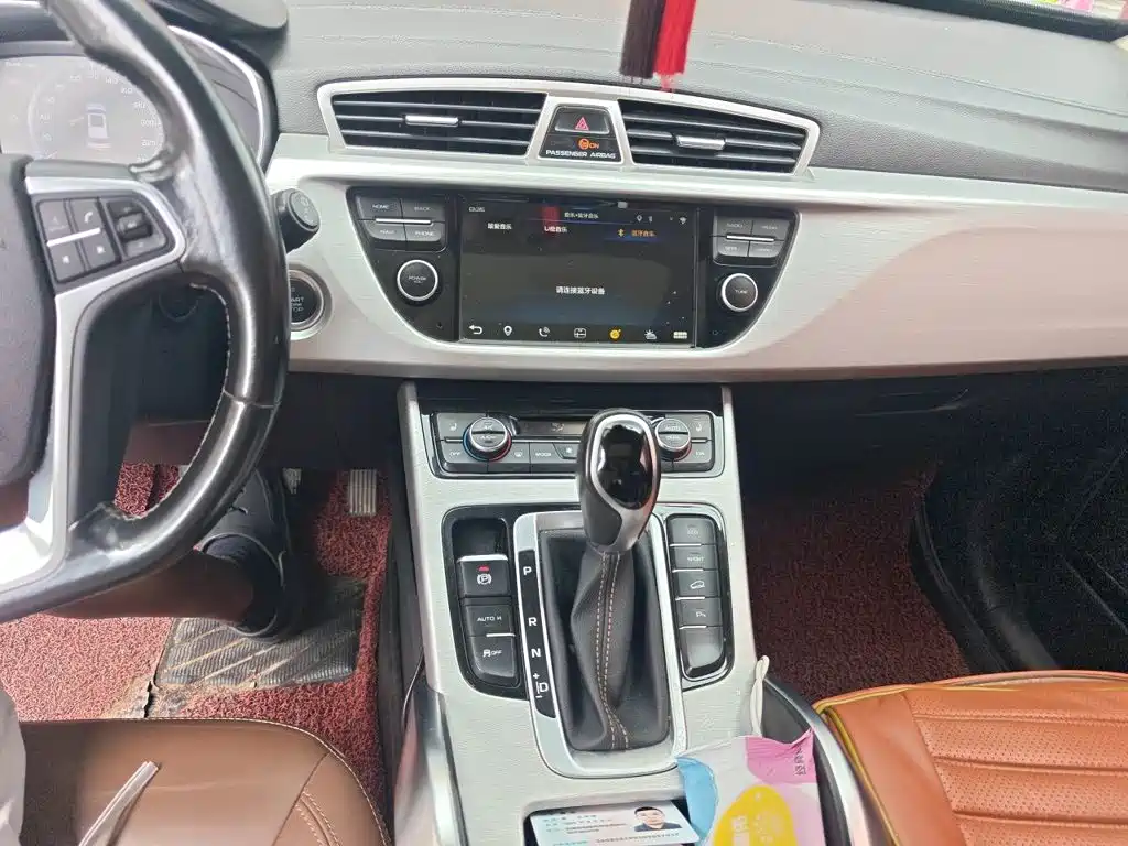 Geely Boyue — миниатюра 14