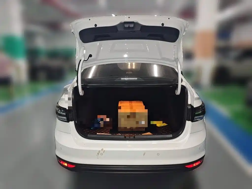 Volkswagen Lavida — миниатюра 10