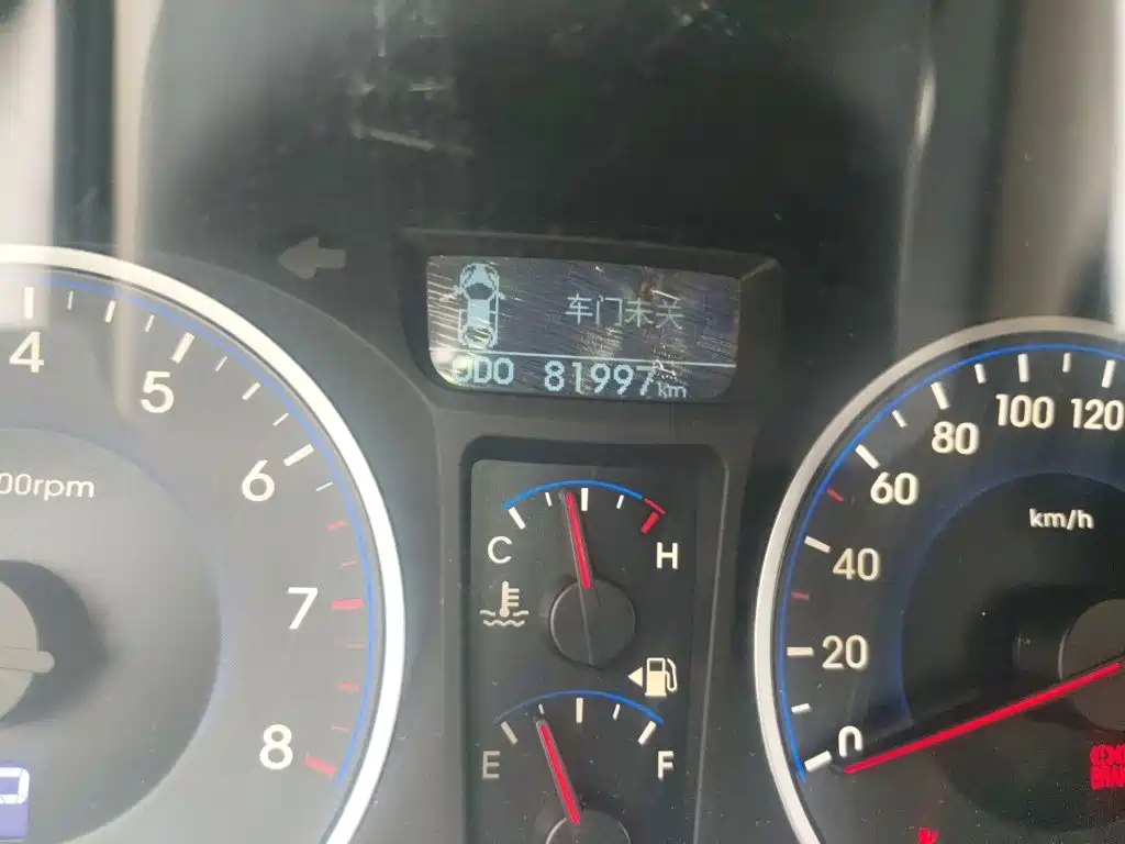 Hyundai Elantra — миниатюра 13