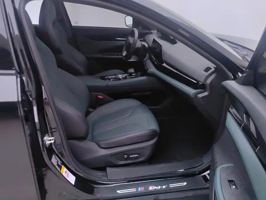 Changan UNI-V iDD — миниатюра 8