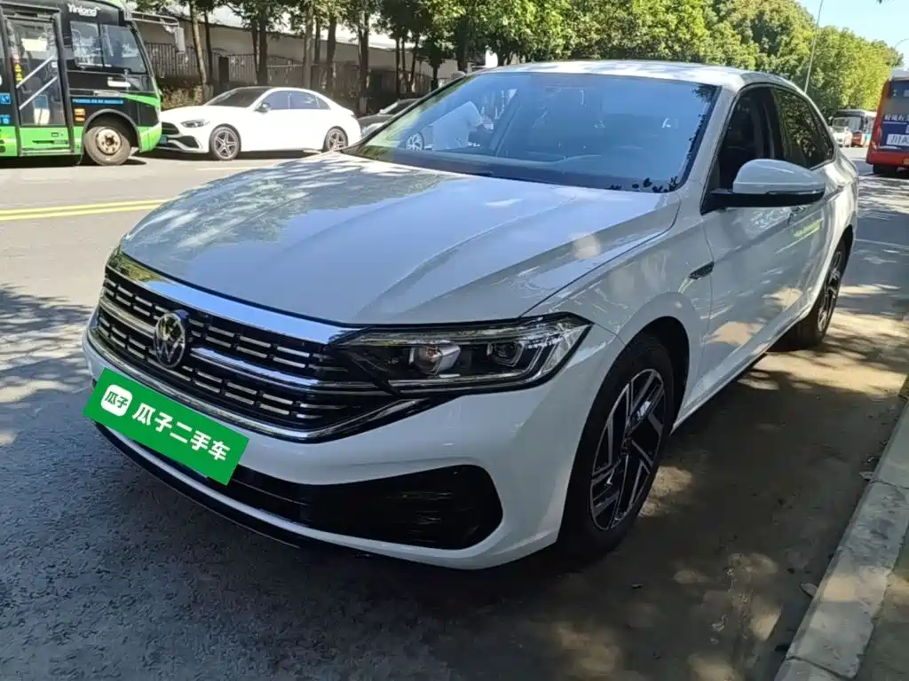 Volkswagen Sagitar — миниатюра 2