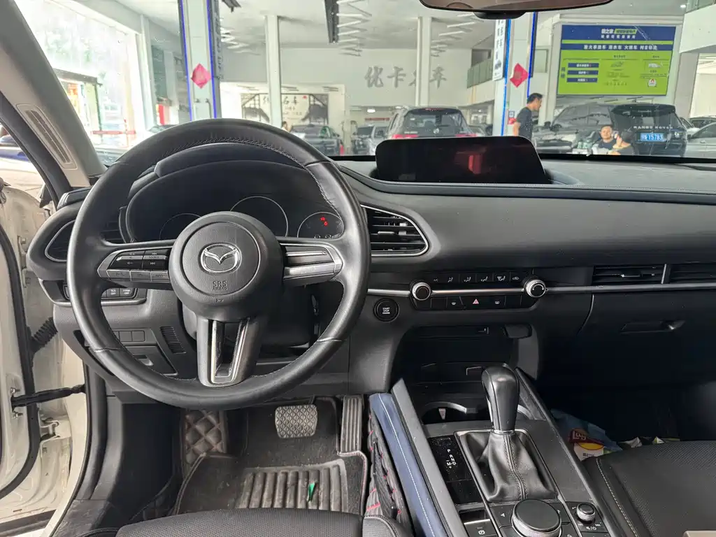 Mazda CX-30 — миниатюра 6