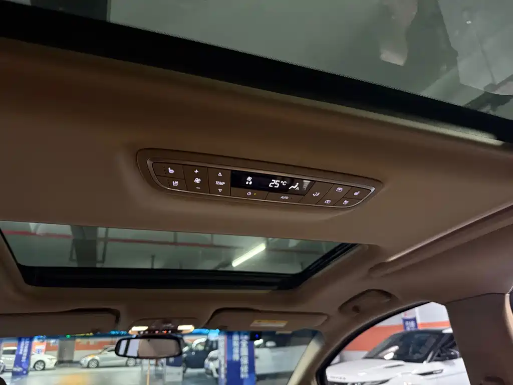 Buick GL8 — миниатюра 13