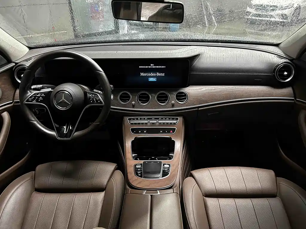 Mercedes-Benz E-Class E 2022 E 260 L