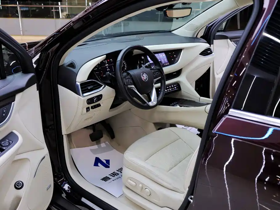 Buick Enclave — миниатюра 16