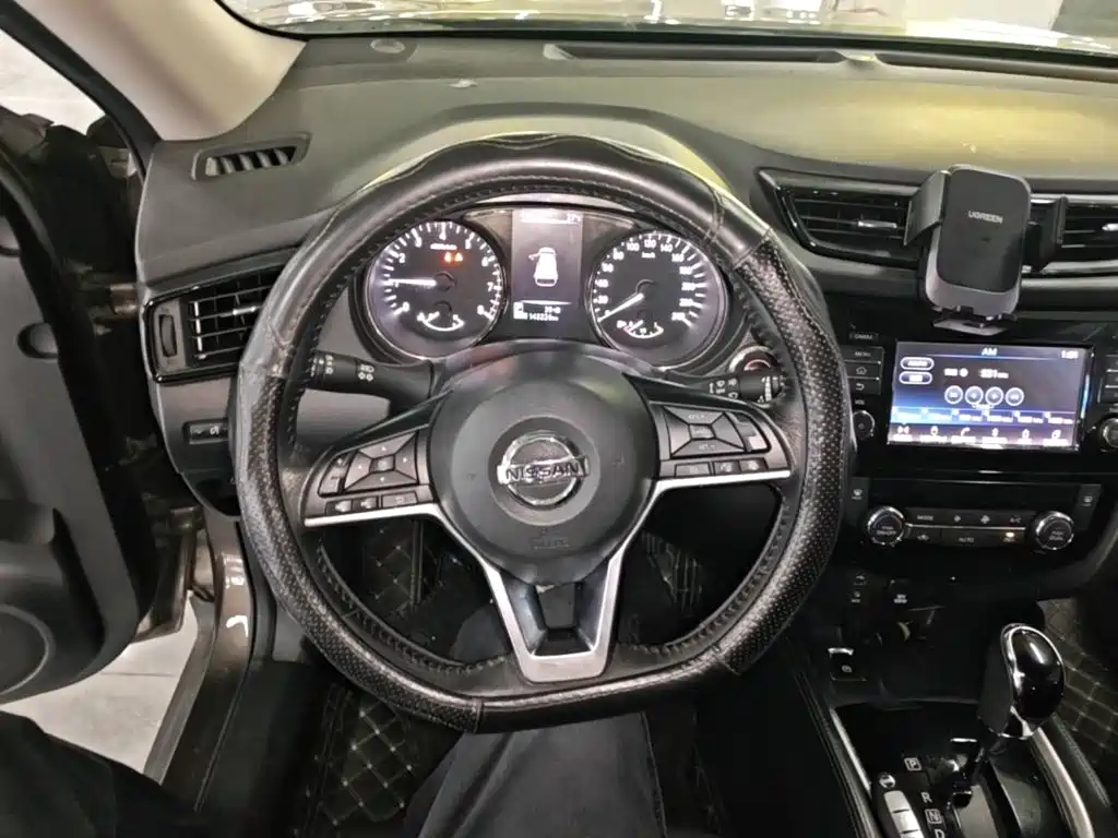 Nissan X-Trail — миниатюра 11
