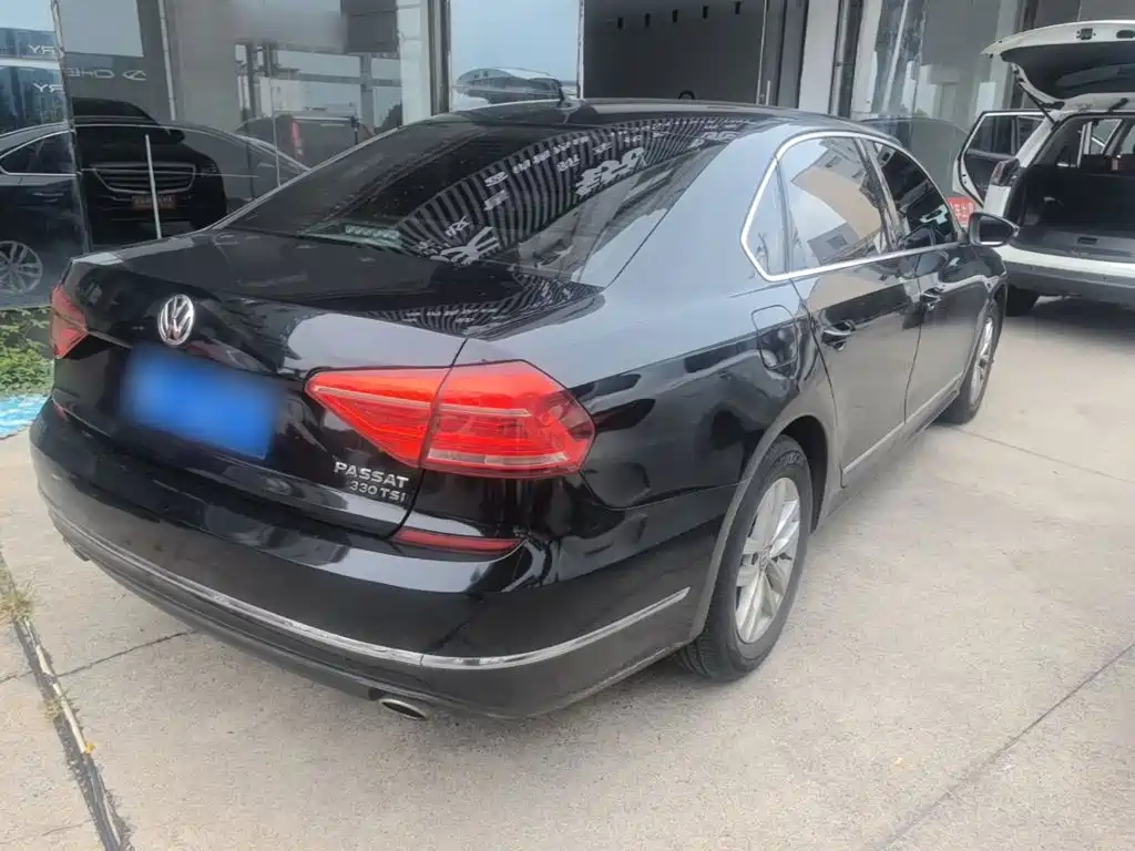 Volkswagen Passat — миниатюра 7