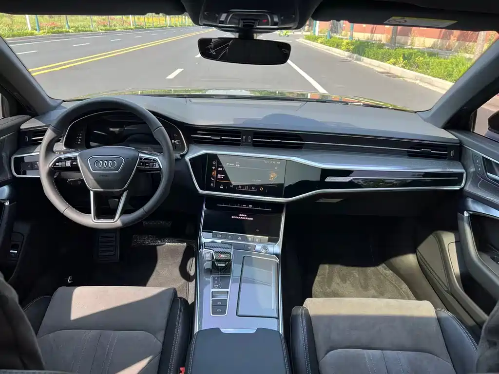 Audi A6L 2023 45 TFSI quattro