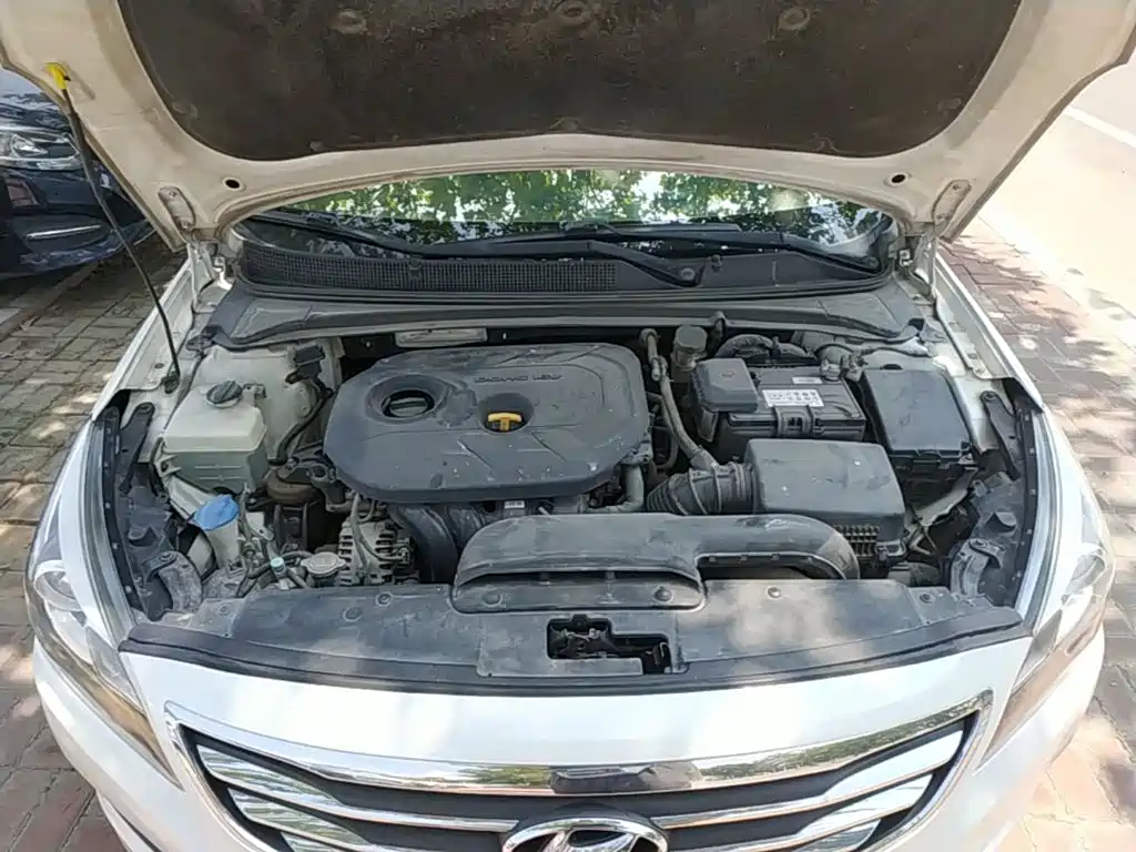 Hyundai Mistra — миниатюра 20