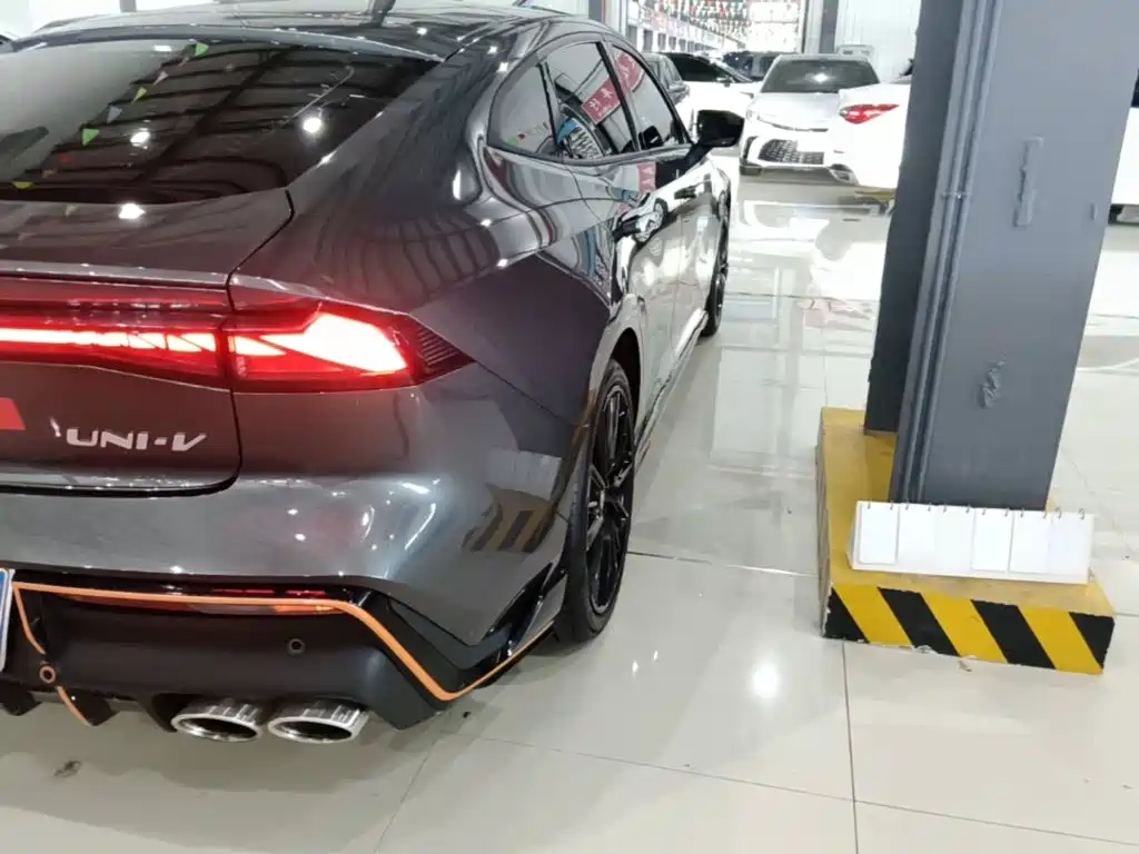 Changan UNI-V — миниатюра 8