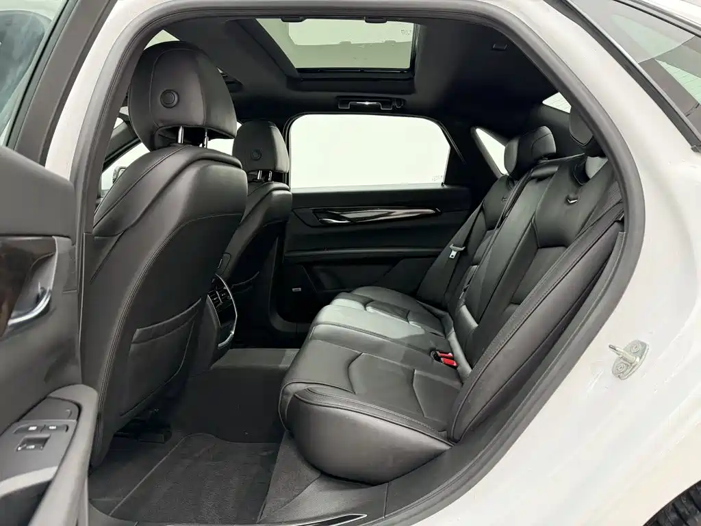 Cadillac CT6 — миниатюра 18