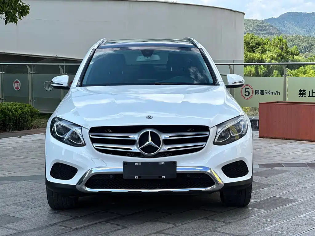 Mercedes-Benz GLC 2018 GLC 300 4MATIC