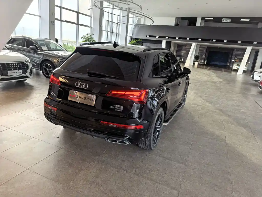 Audi Q5L — миниатюра 15