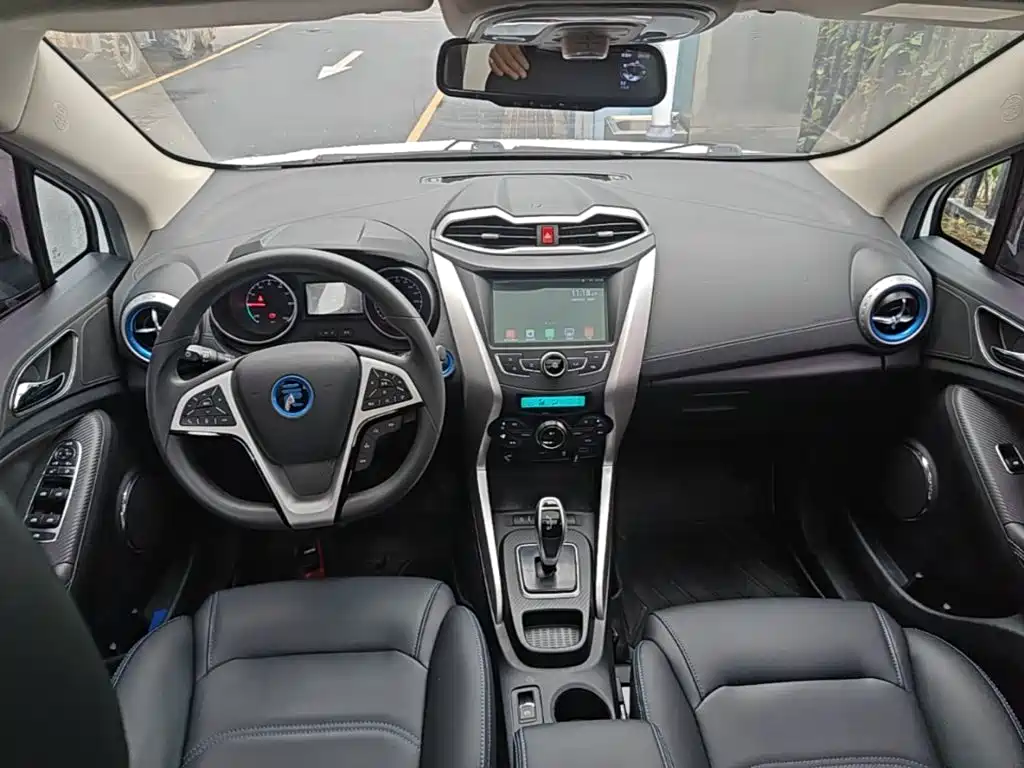 BYD Yuan EV — миниатюра 10