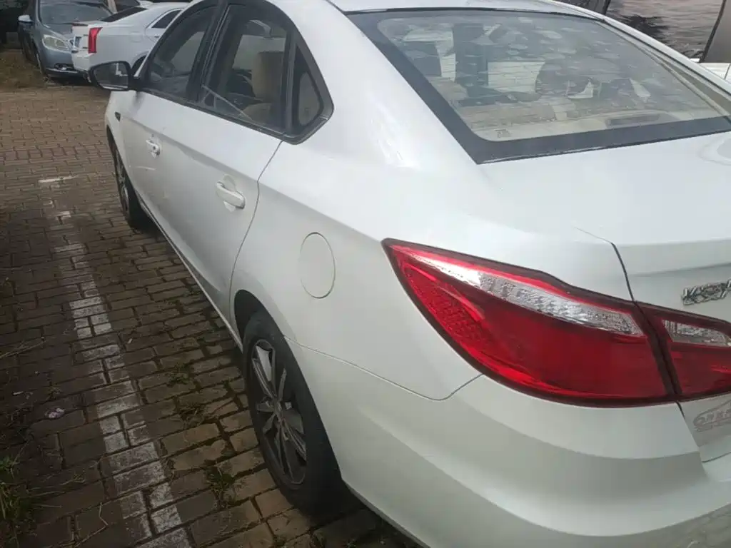 Changan Eado — миниатюра 5