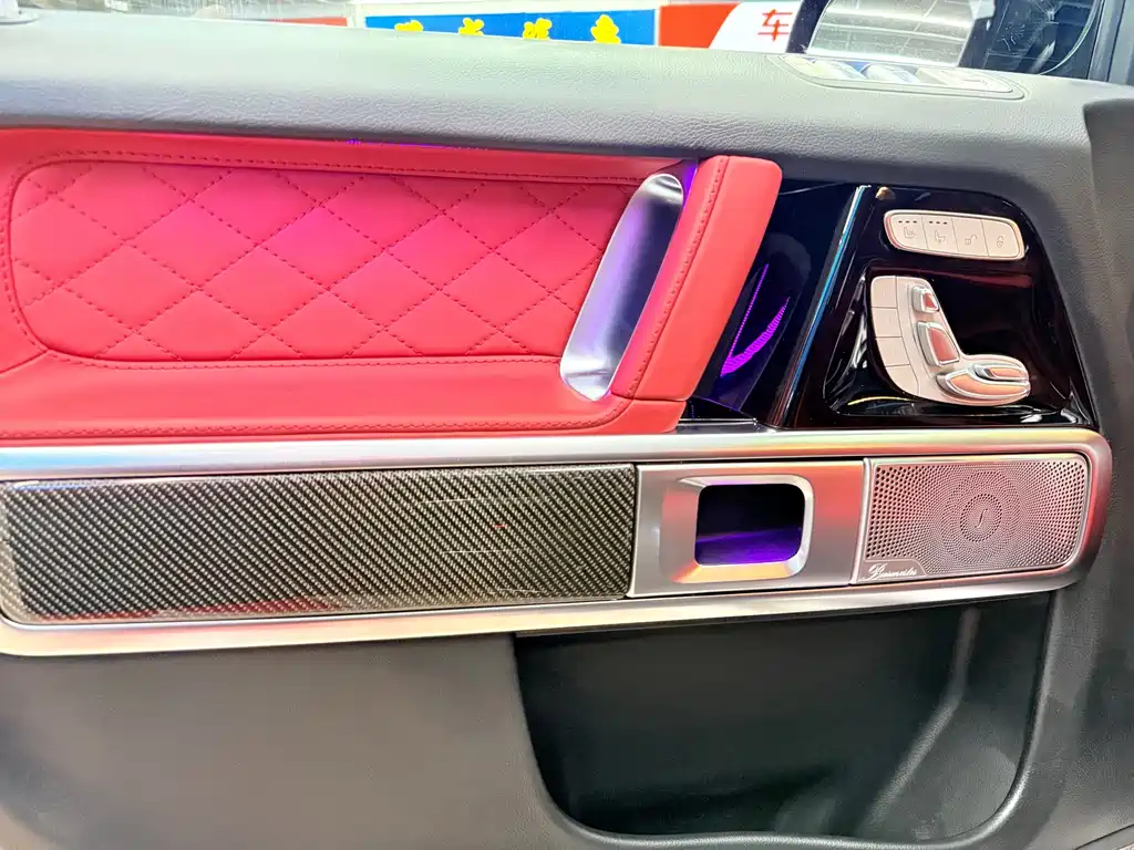 Mercedes-Benz G-Class — миниатюра 11