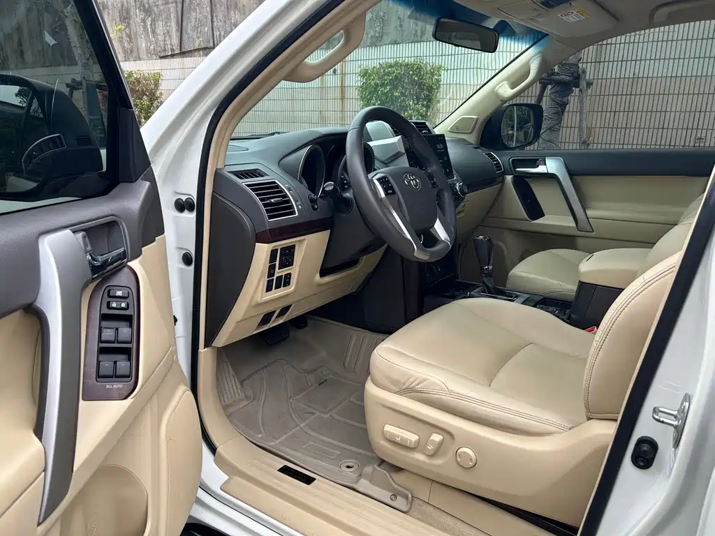 Toyota Prado — миниатюра 4