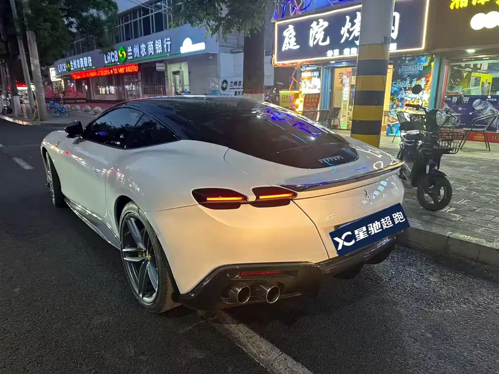 Ferrari Roma 2020 3.9T V8