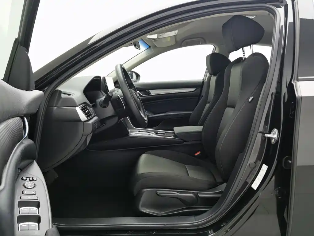Honda Accord — миниатюра 10
