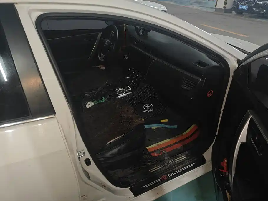 Toyota Corolla — миниатюра 8