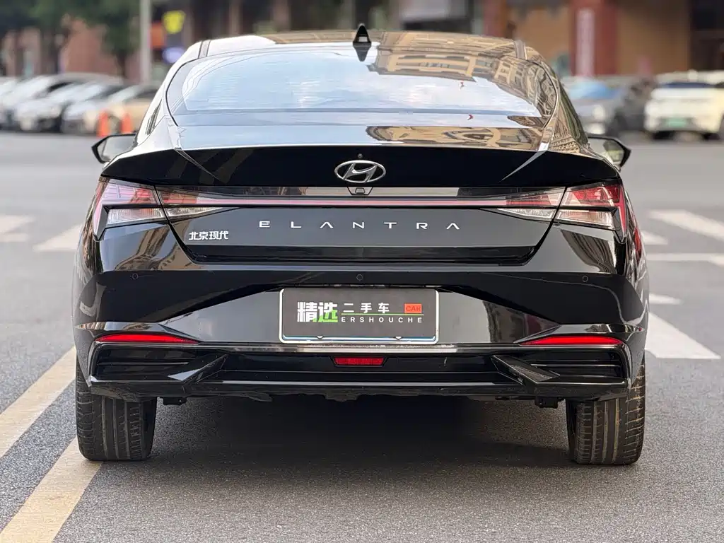 Hyundai Elantra — миниатюра 14