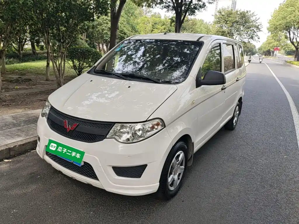 Wuling Hongguang — миниатюра 2