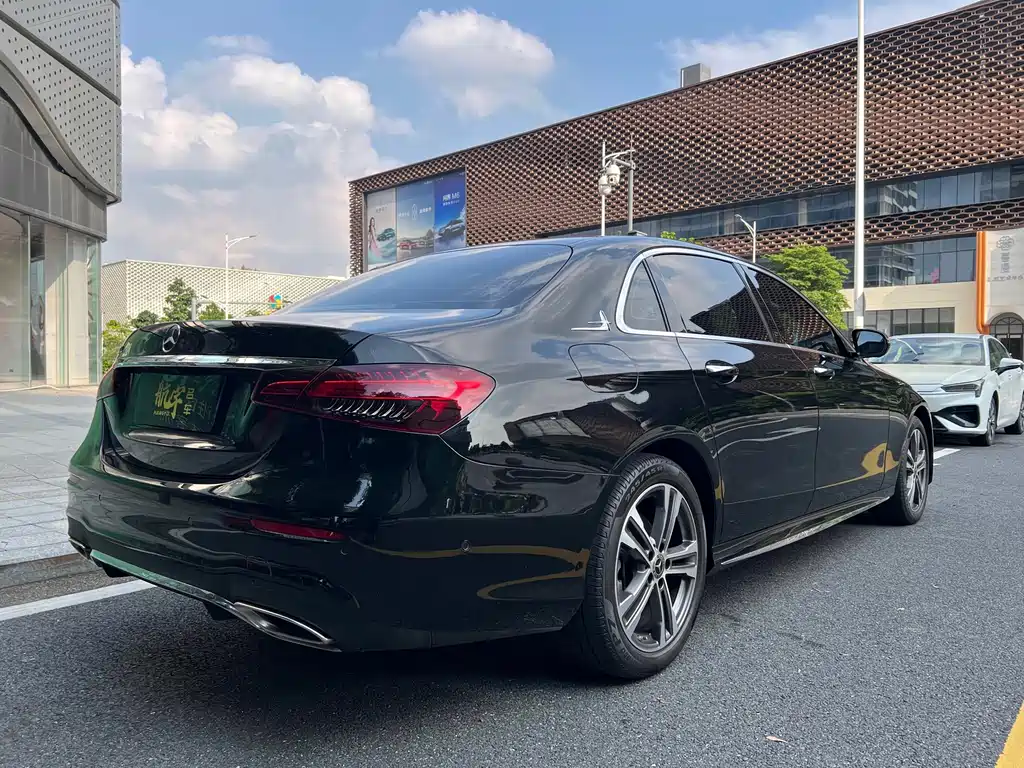 Mercedes-Benz E-Class E 2023 E 260 L Sport