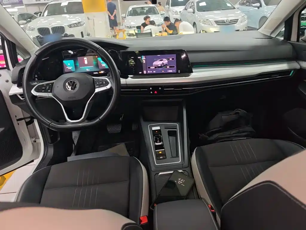 Volkswagen Golf — миниатюра 10