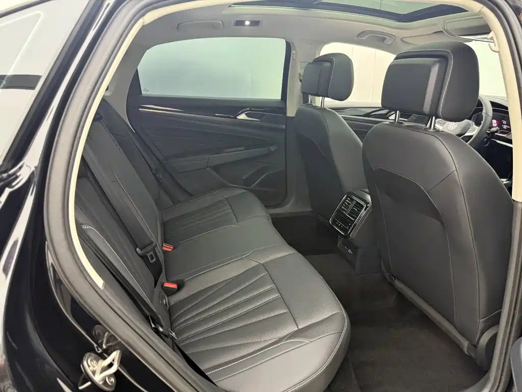 Volkswagen Passat — миниатюра 17
