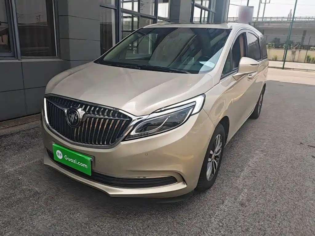 Buick GL8 — миниатюра 2