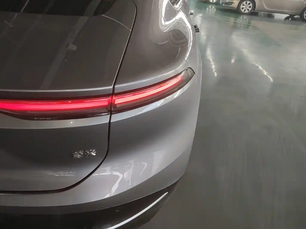 NIO ET9 2025 102kWh