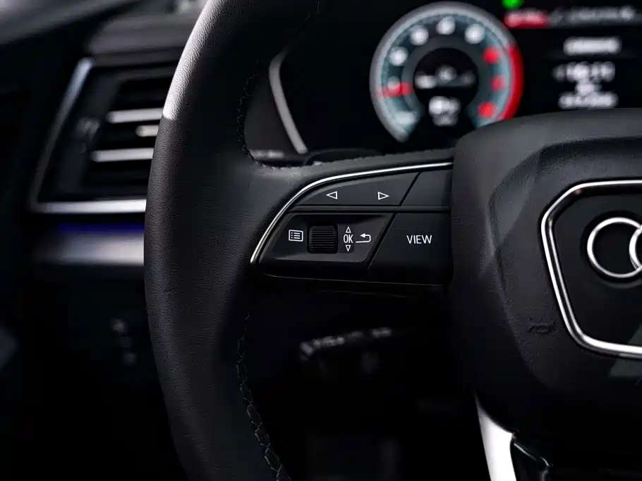 Audi Q5L — миниатюра 30