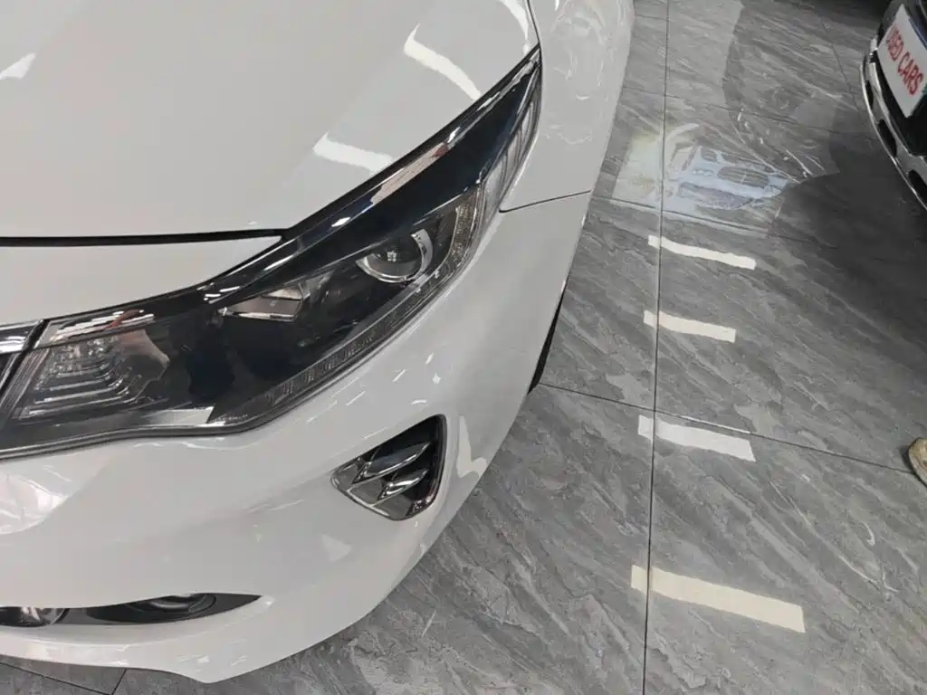 Kia K5 — миниатюра 24