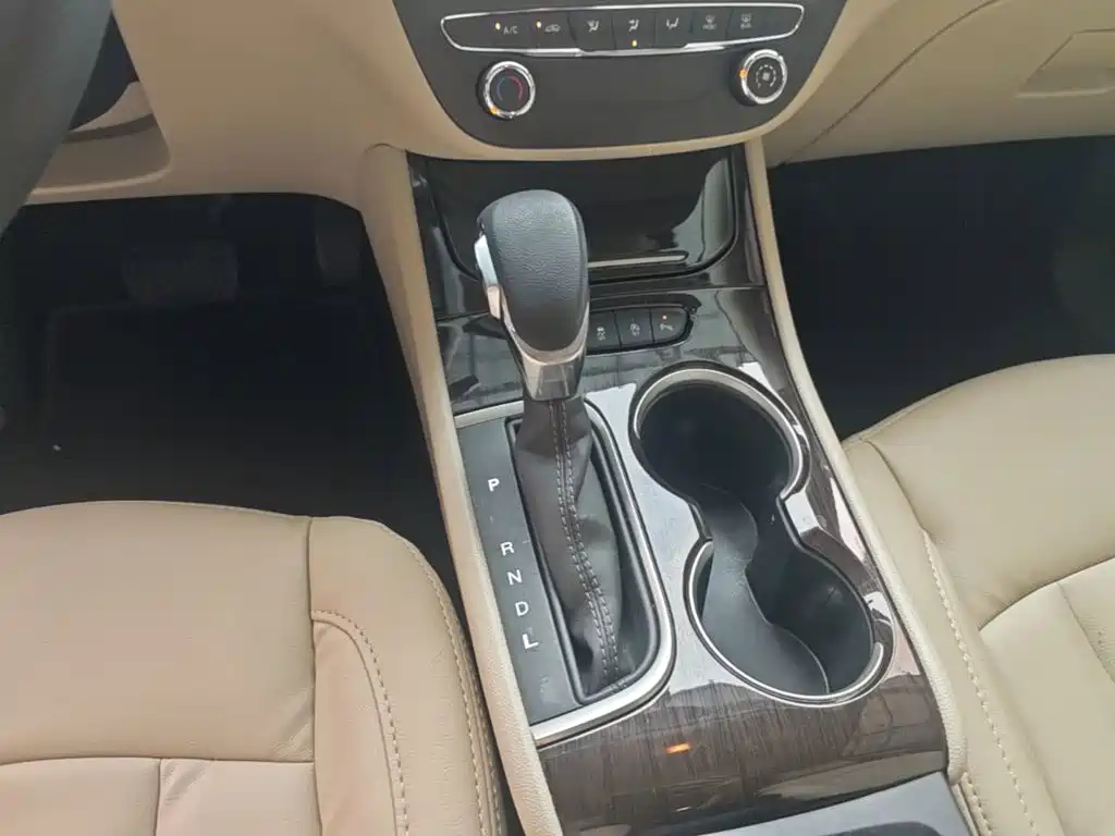 Buick Verano — миниатюра 14
