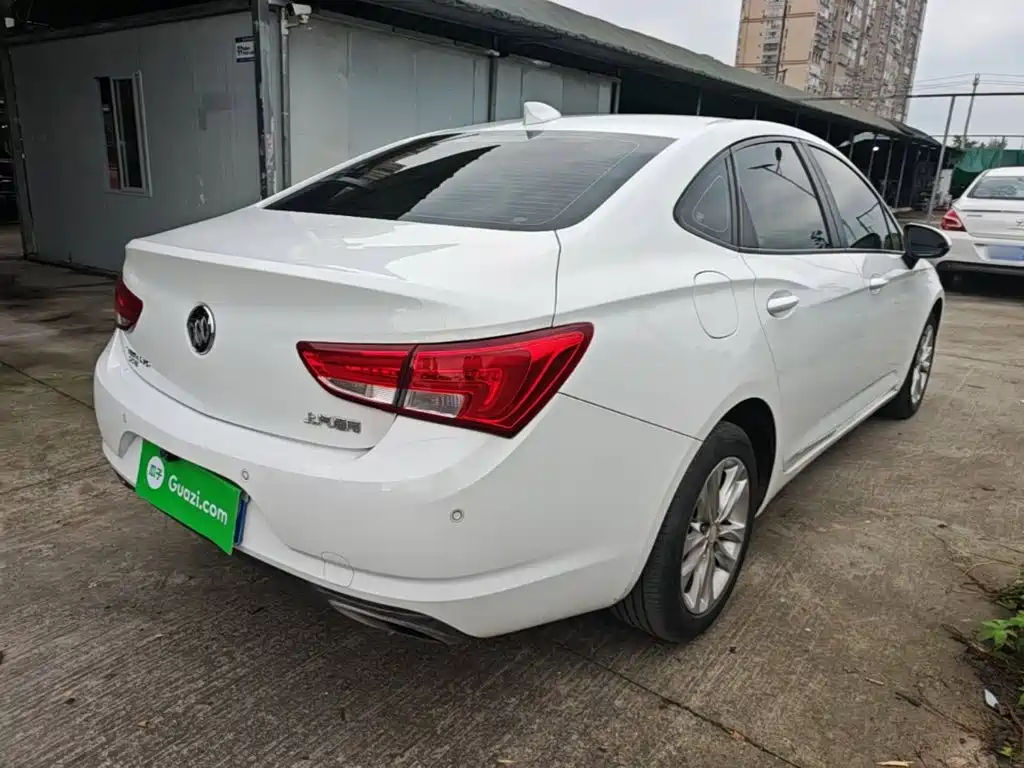 Buick Verano — миниатюра 7