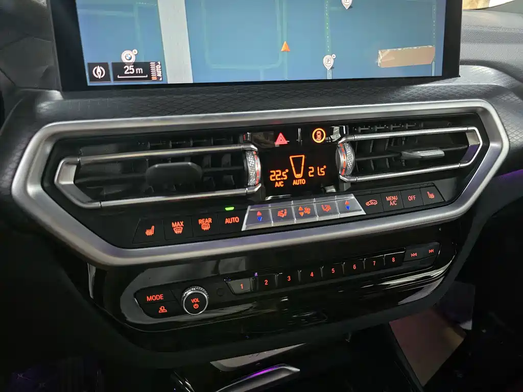 BMW X3 — миниатюра 7