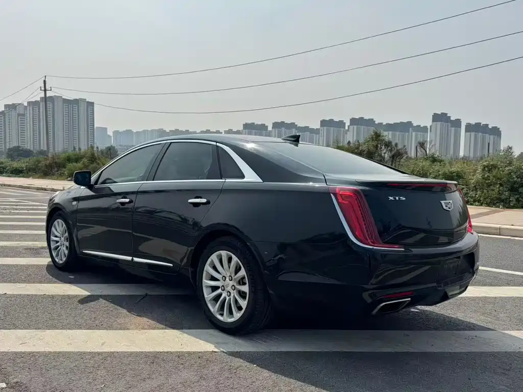 Cadillac XTS — миниатюра 7