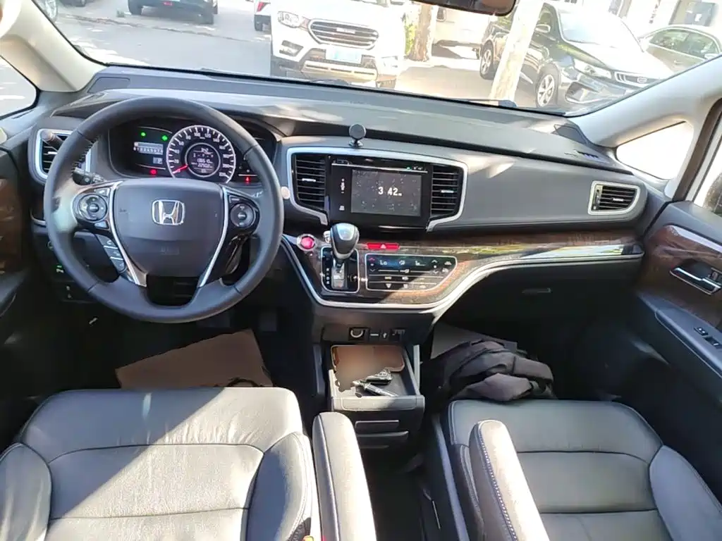 Honda Odyssey — миниатюра 10