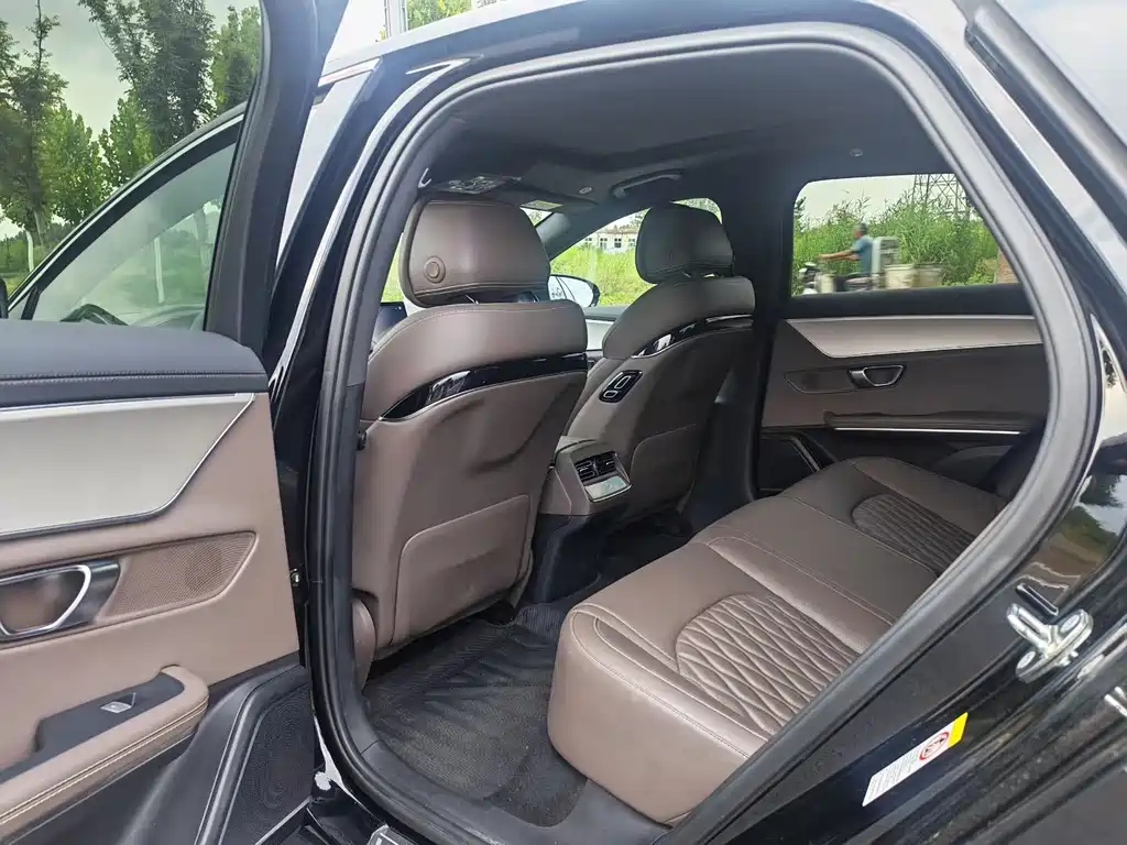 BYD Han — миниатюра 8