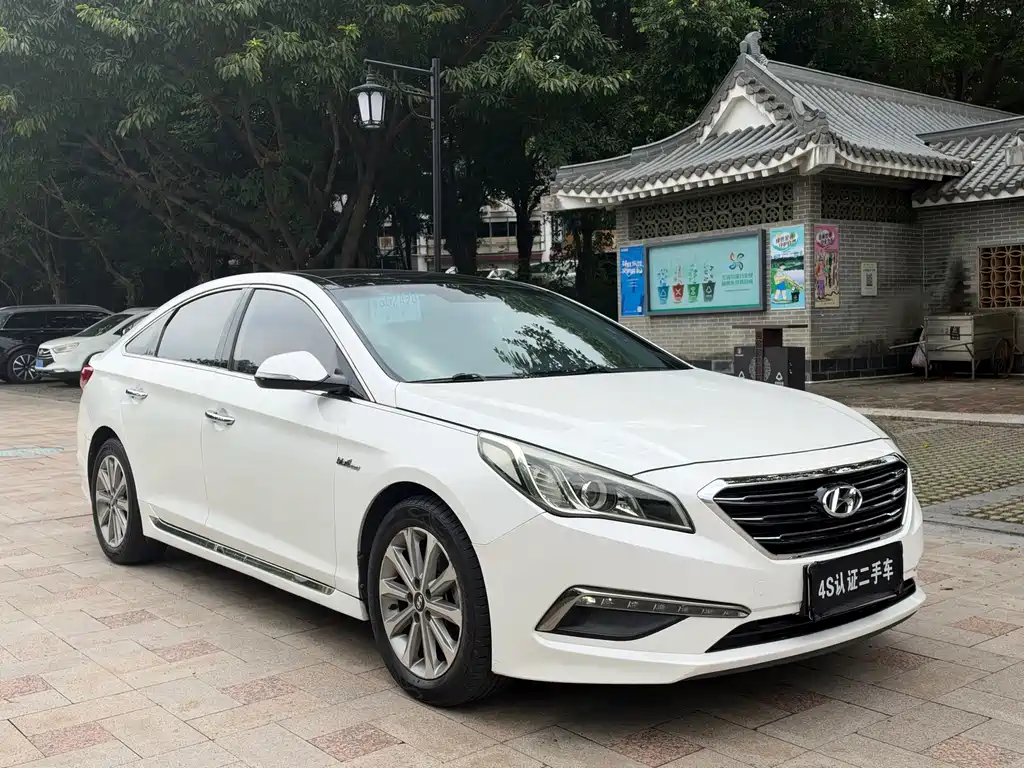 Hyundai Sonata — миниатюра 3