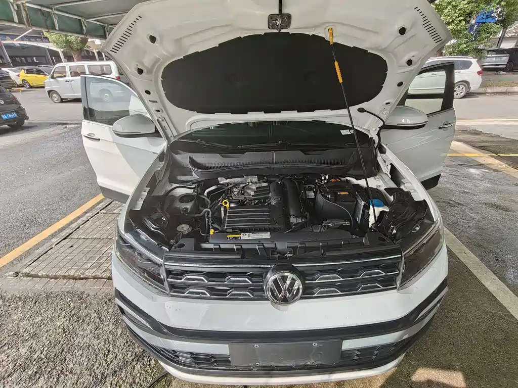 Volkswagen T-Cross — миниатюра 2