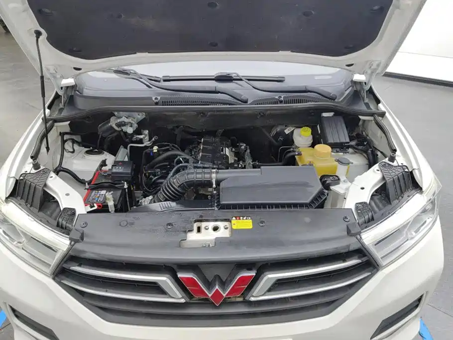 Wuling Hongguang — миниатюра 10