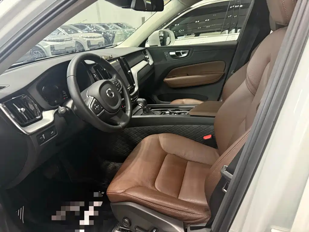 Volvo XC60 — миниатюра 4
