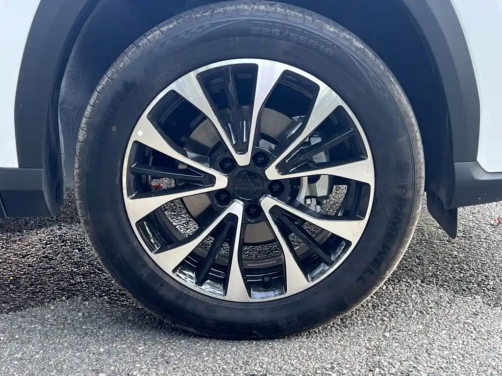 Geely Boyue — миниатюра 13