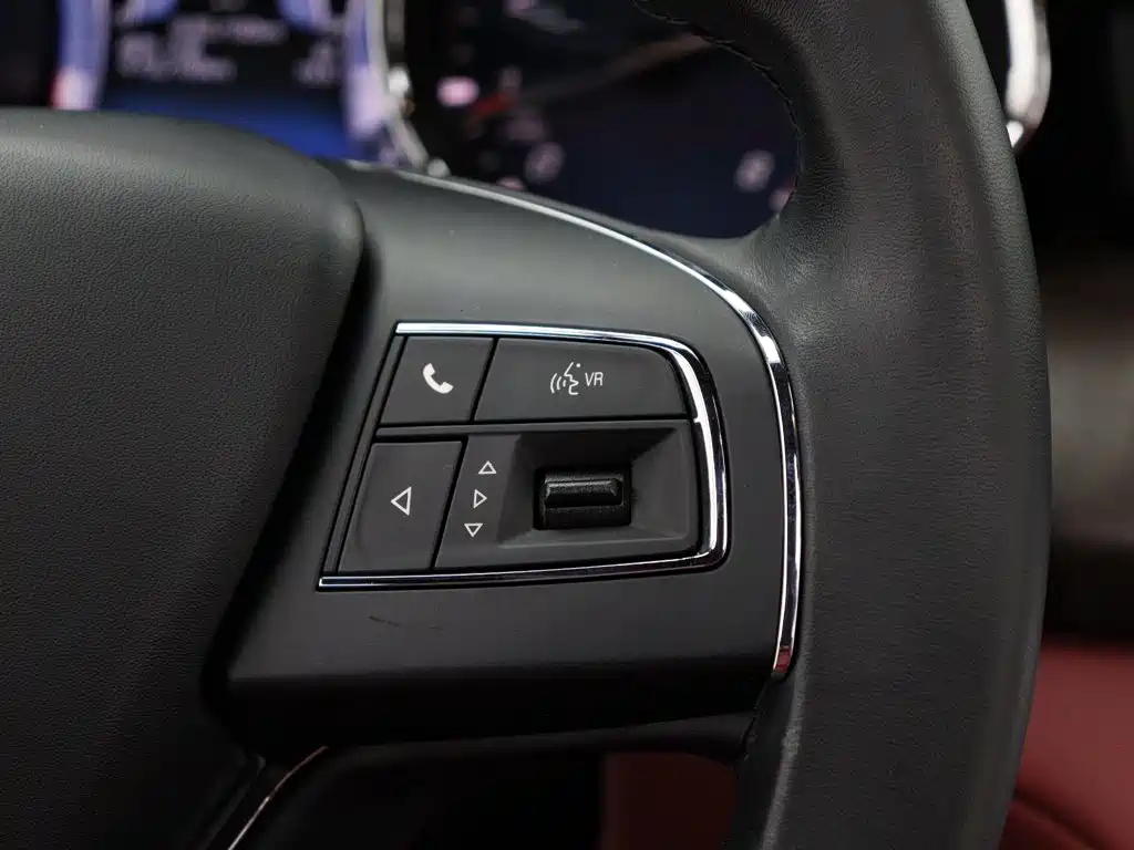 Maserati Quattroporte — миниатюра 17