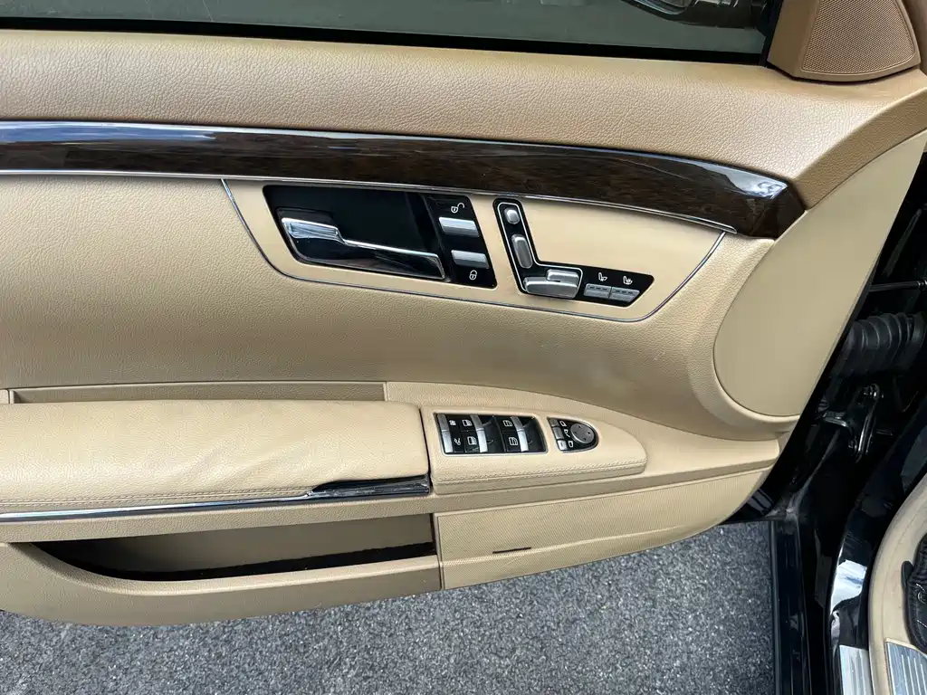 Mercedes-Benz S-Class S 2010 S 300 L Luxury