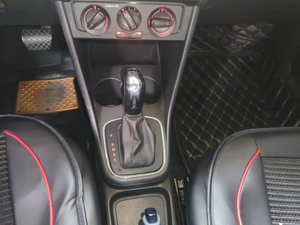 Volkswagen Polo — миниатюра 14