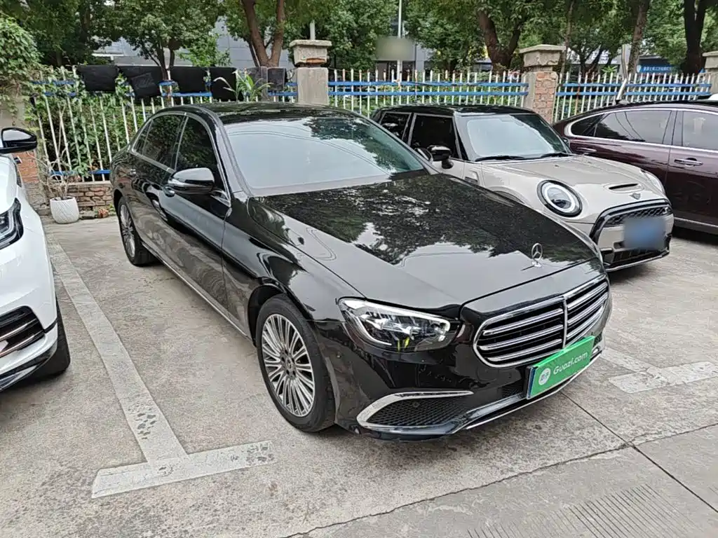 Mercedes-Benz E-Class — миниатюра 4