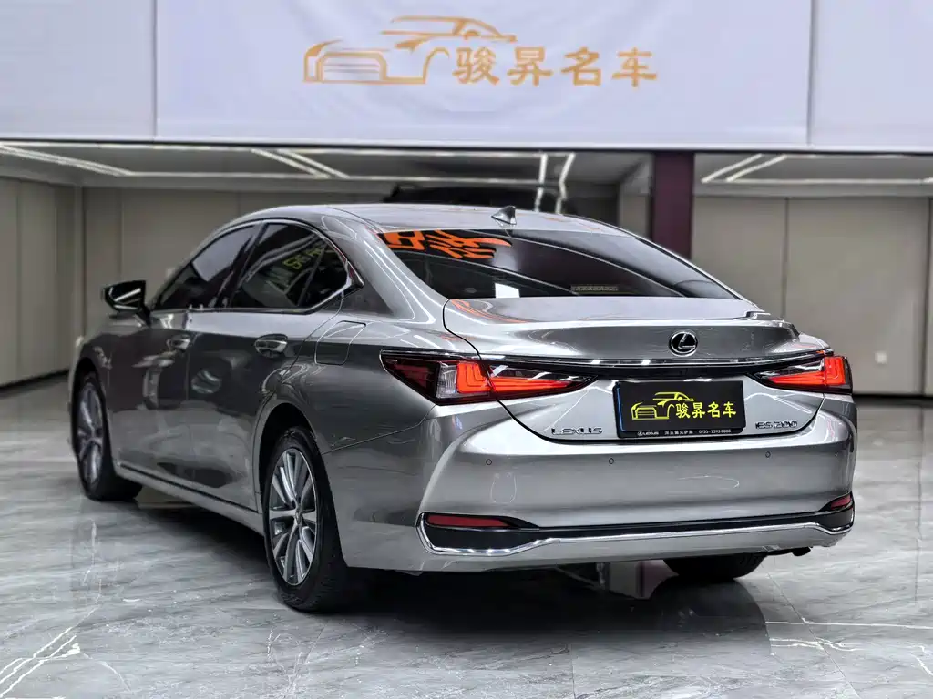 Lexus ES — миниатюра 4