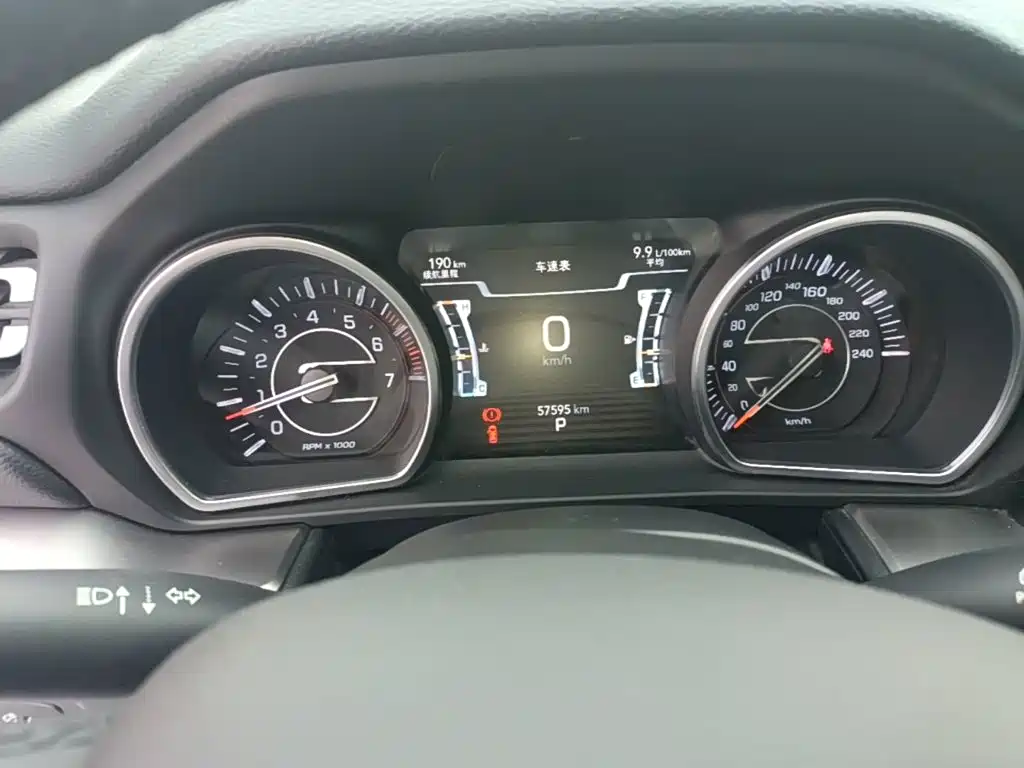 Jeep Commander — миниатюра 12